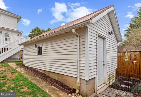 Exterior - 64 S Colonial Ave S, Westminster, MD 21157 photo 5 of 6