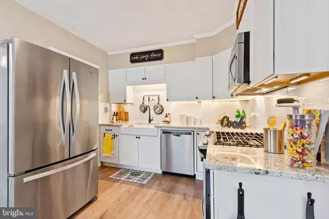 Kitchen - 64 S Colonial Ave S, Westminster, MD 21157 photo 2 of 2