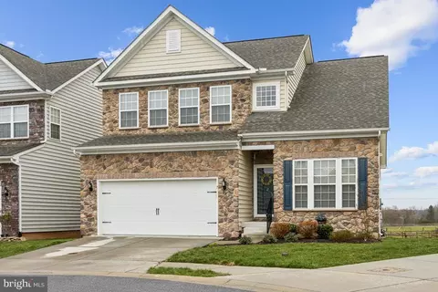 7 Olympic Ct #423, Taneytown, MD 21787