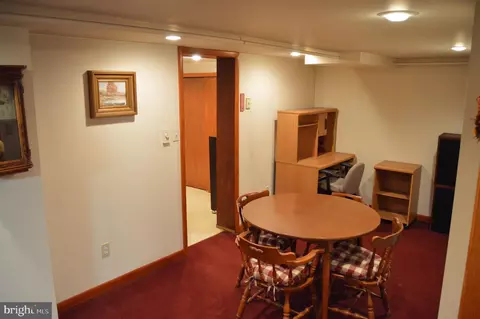 Dining - 4011 Meadow Ln, Hampstead, MD 21074 photo 3 of 4