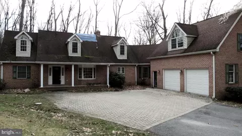 677 Arbor Dr, Westminster, MD 21158