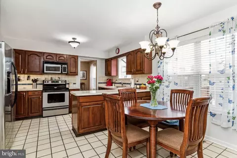 Kitchen - 80 Figleaf Dr, Hampstead, MD 21074 photo 1 of 2