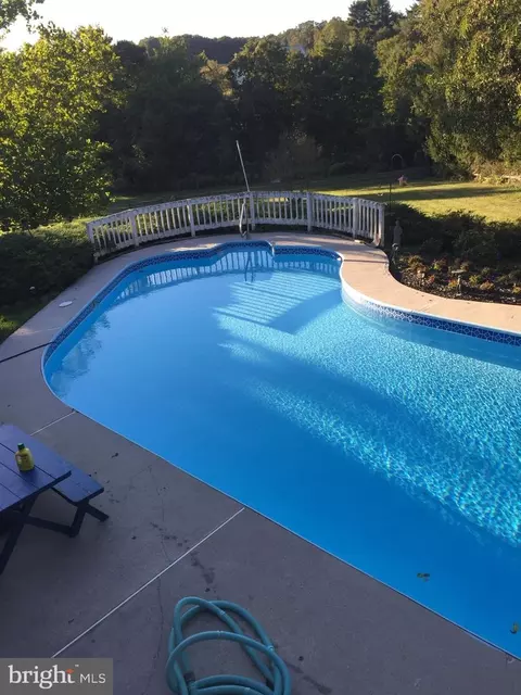 Exterior - 80 Figleaf Dr, Hampstead, MD 21074 photo 4 of 10