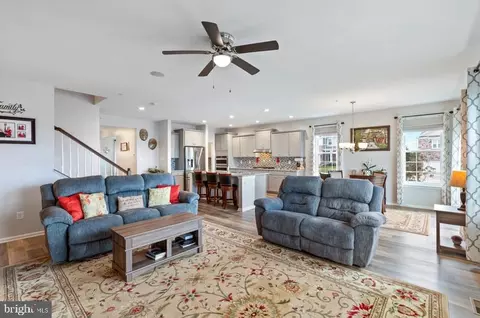 Living - 699 Stonegate Rd, Westminster, MD 21157 photo 3 of 4