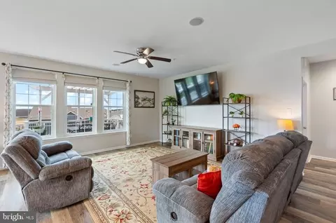 Living - 699 Stonegate Rd, Westminster, MD 21157 photo 2 of 4