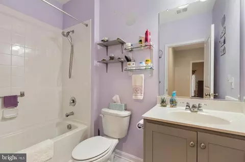 Bath - 699 Stonegate Rd, Westminster, MD 21157 photo 4 of 6