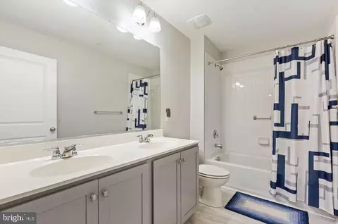 Bath - 699 Stonegate Rd, Westminster, MD 21157 photo 5 of 6