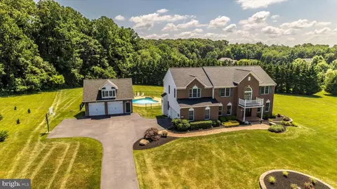 3293 Stuart Dr, Mount Airy, MD 21771