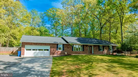 5107 Fleming Rd, Mount Airy, MD 21771