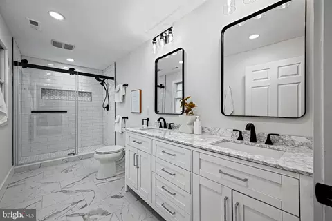 Bath - 44 Sullivan Rd, Westminster, MD 21157 photo 3 of 3