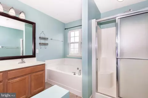 Bath - 1842 Upper Forde Ln, Hampstead, MD 21074 photo 5 of 5