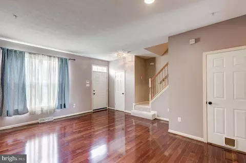 Living - 1842 Upper Forde Ln, Hampstead, MD 21074 photo 2 of 5