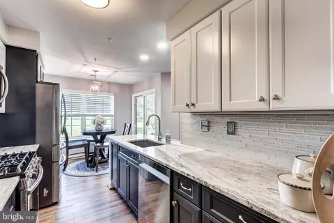 Kitchen - 3850 Normandy Dr #1B, Hampstead, MD 21074 photo 5 of 7