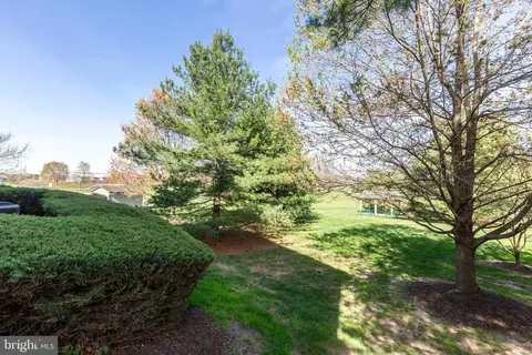Exterior - 3850 Normandy Dr #1B, Hampstead, MD 21074 photo 3 of 7