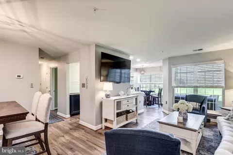 Living - 3850 Normandy Dr #1B, Hampstead, MD 21074 photo 2 of 4