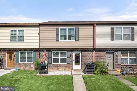 838 Ewing Dr, Westminster, MD 21158