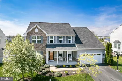 325 Meadow Creek Dr, Westminster, MD 21158