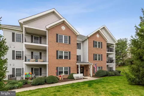 6500 Ridenour Way E #3A, Sykesville, MD 21784