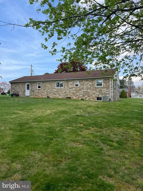Exterior - 1012 Highfield Dr, Hampstead, MD 21074 photo 11 of 16
