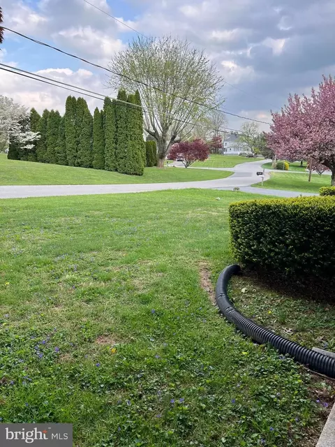 Exterior - 1012 Highfield Dr, Hampstead, MD 21074 photo 5 of 16