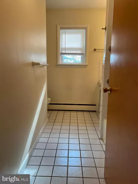 Entry Way - 1012 Highfield Dr, Hampstead, MD 21074 photo 3 of 4