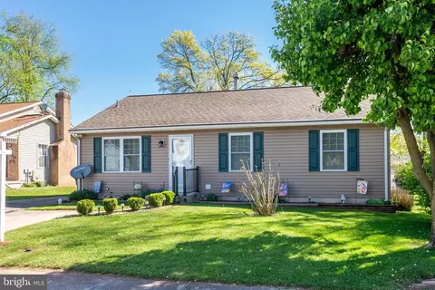 106 Ridge Ave, Taneytown, MD 21787