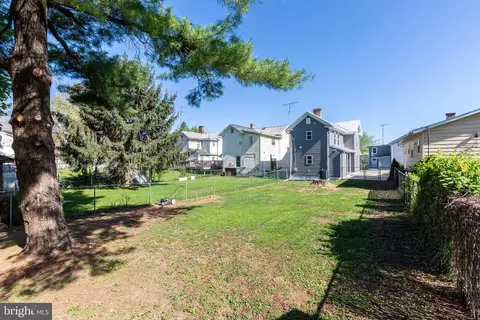 Exterior - 116 E Broadway St, Union Bridge, MD 21791 photo 12 of 18