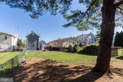 Exterior - 116 E Broadway St, Union Bridge, MD 21791 photo 13 of 18