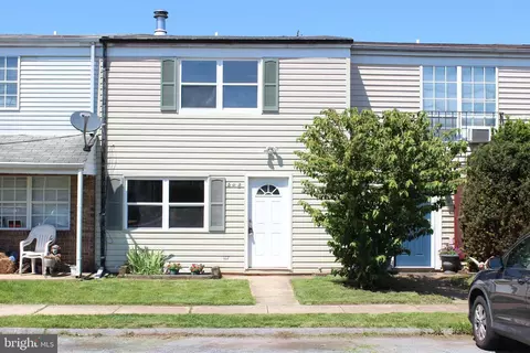 503 Daisy Dr, Taneytown, MD 21787