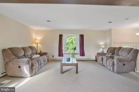2111 Sterling Ct, Hampstead, MD 21074 photo 9