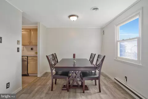 2111 Sterling Ct, Hampstead, MD 21074 photo 3