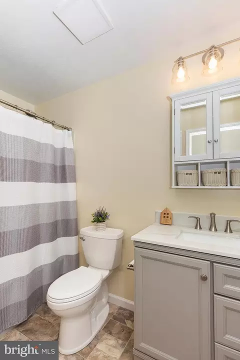 Bath - 4128 Double Tree Ln, Hampstead, MD 21074 photo 2 of 2