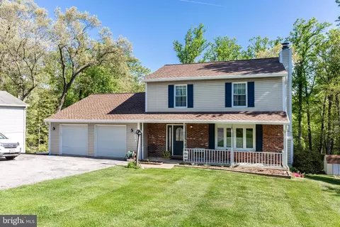 Exterior - 4128 Double Tree Ln, Hampstead, MD 21074 photo 17 of 18