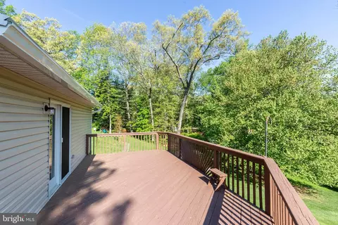 Exterior - 4128 Double Tree Ln, Hampstead, MD 21074 photo 8 of 18