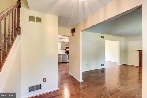Entry Way - 4128 Double Tree Ln, Hampstead, MD 21074 photo 1 of 5