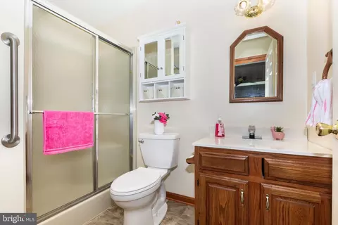 Bath - 4128 Double Tree Ln, Hampstead, MD 21074 photo 1 of 2