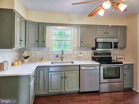 Kitchen - 4128 Double Tree Ln, Hampstead, MD 21074 photo 3 of 7