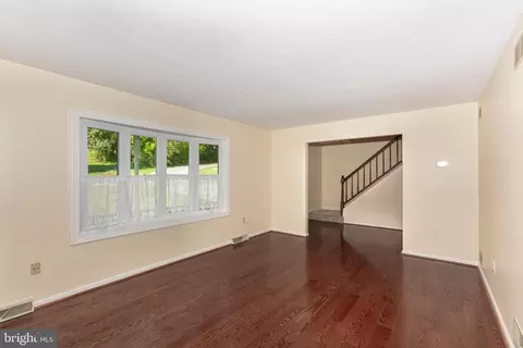 Living - 4128 Double Tree Ln, Hampstead, MD 21074 photo 2 of 3