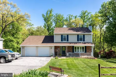 Exterior - 4128 Double Tree Ln, Hampstead, MD 21074 photo 16 of 18