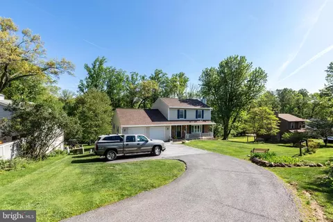 Exterior - 4128 Double Tree Ln, Hampstead, MD 21074 photo 14 of 18
