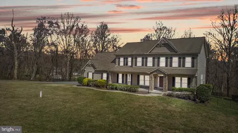 2813 Tally Ho Ct, Sykesville, MD 21784