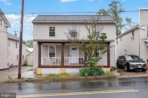 106 Church St, New Windsor, MD 21776