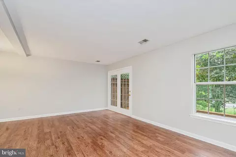 4281 Buckskin Trl, Hampstead, MD 21074 photo 6