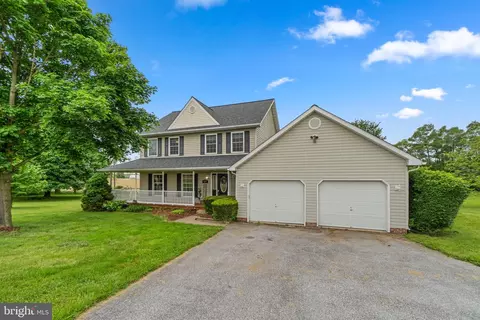 620 S Houcksville Rd S, Hampstead, MD 21074