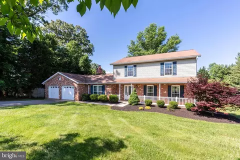 5712 Mineral Hill Rd, Sykesville, MD 21784