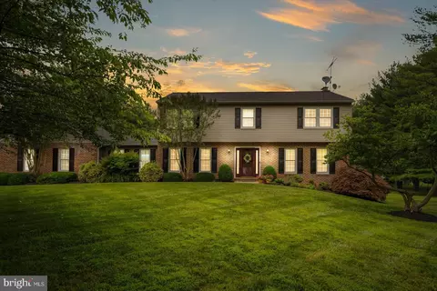 3297 Greenway Dr, Westminster, MD 21157