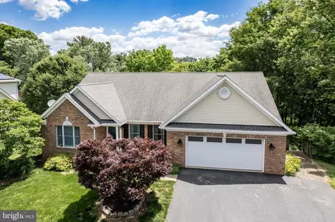 2032 Sherryl Ave, Sykesville, MD 21784