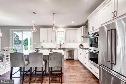 Kitchen - 4070 Carrollton Rd, Upperco, MD 21155 photo 6 of 12