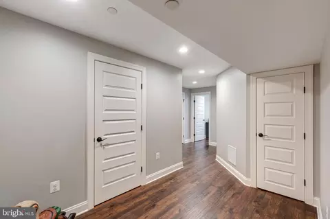 Entry Way - 4070 Carrollton Rd, Upperco, MD 21155 photo 15 of 18