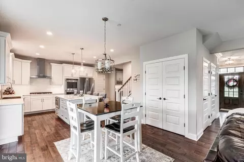 Entry Way - 4070 Carrollton Rd, Upperco, MD 21155 photo 8 of 18